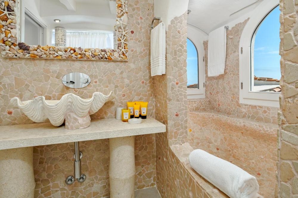 Room image 3